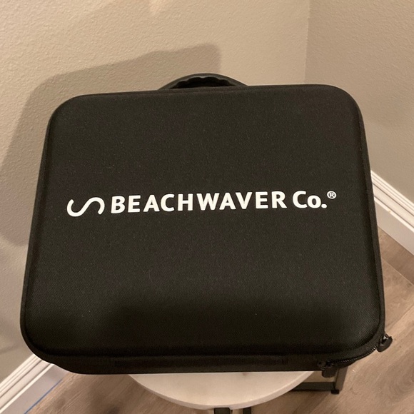 Beachwaver Co. Black Travel Case with multi barrels NWOT - Picture 1 of 2